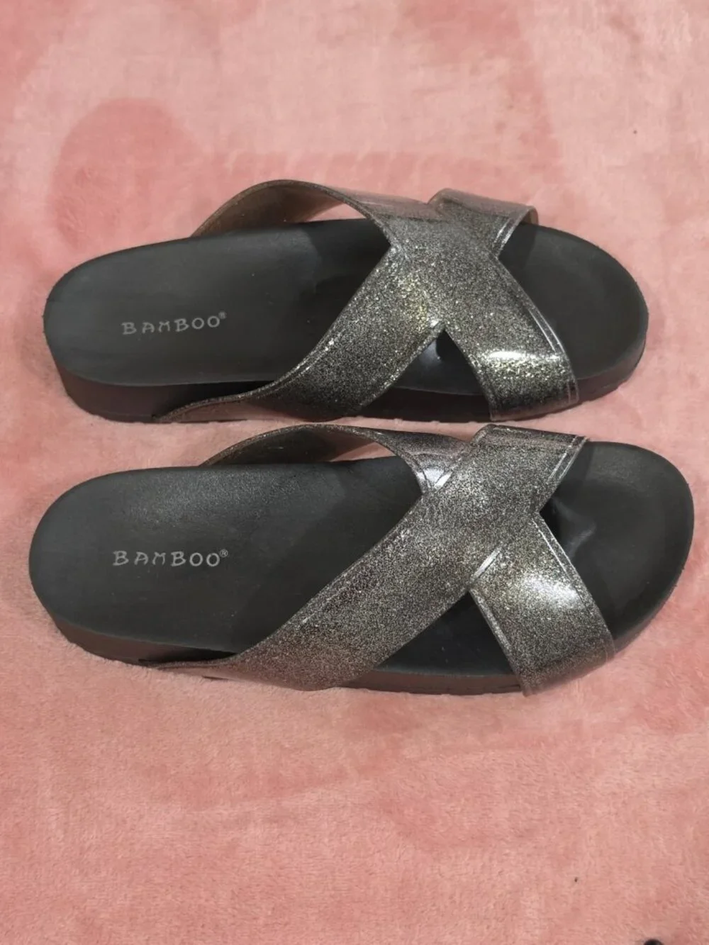 Bamboo Women’s Synthetic Slip-On Glitter Criss Cross Slide Sandals 7 Silver - Picture 6 of 6